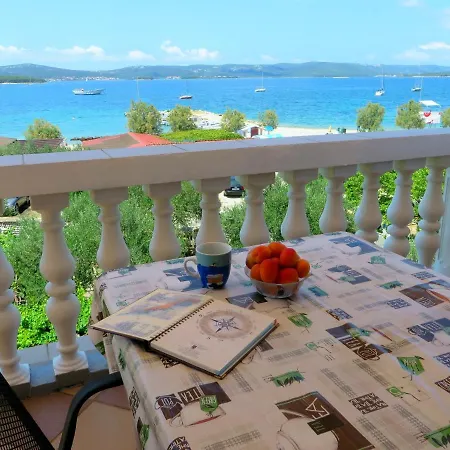 Beach Studio Roza Biograd - Premium Location Apartment *
